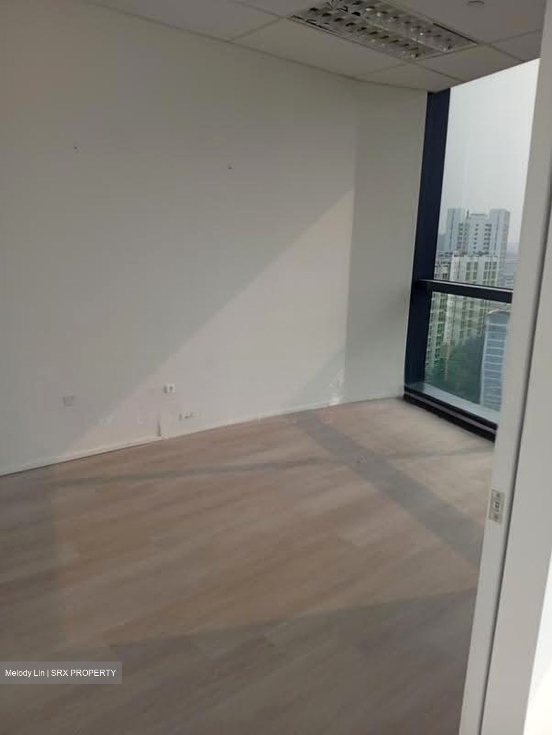 Woods Square (D25), Office #625437661